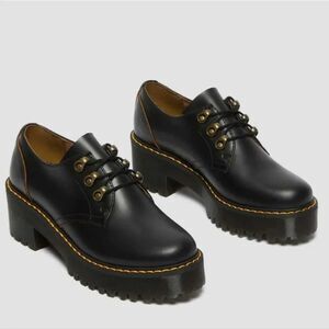 BRAND NEW DR MARTENS LEONA LOW BLACK VINTAGE SMOOTH HEELED SHOES